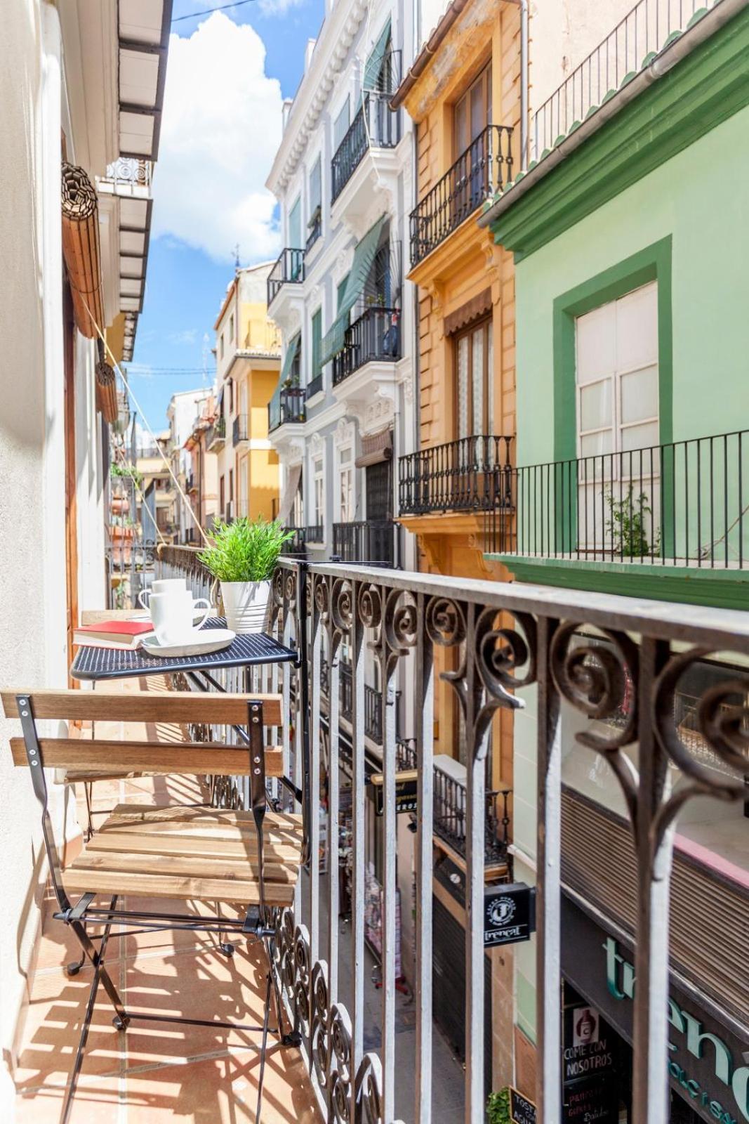 Modern Flat By Mercado Central In Ciutat Vella Валенсия Екстериор снимка