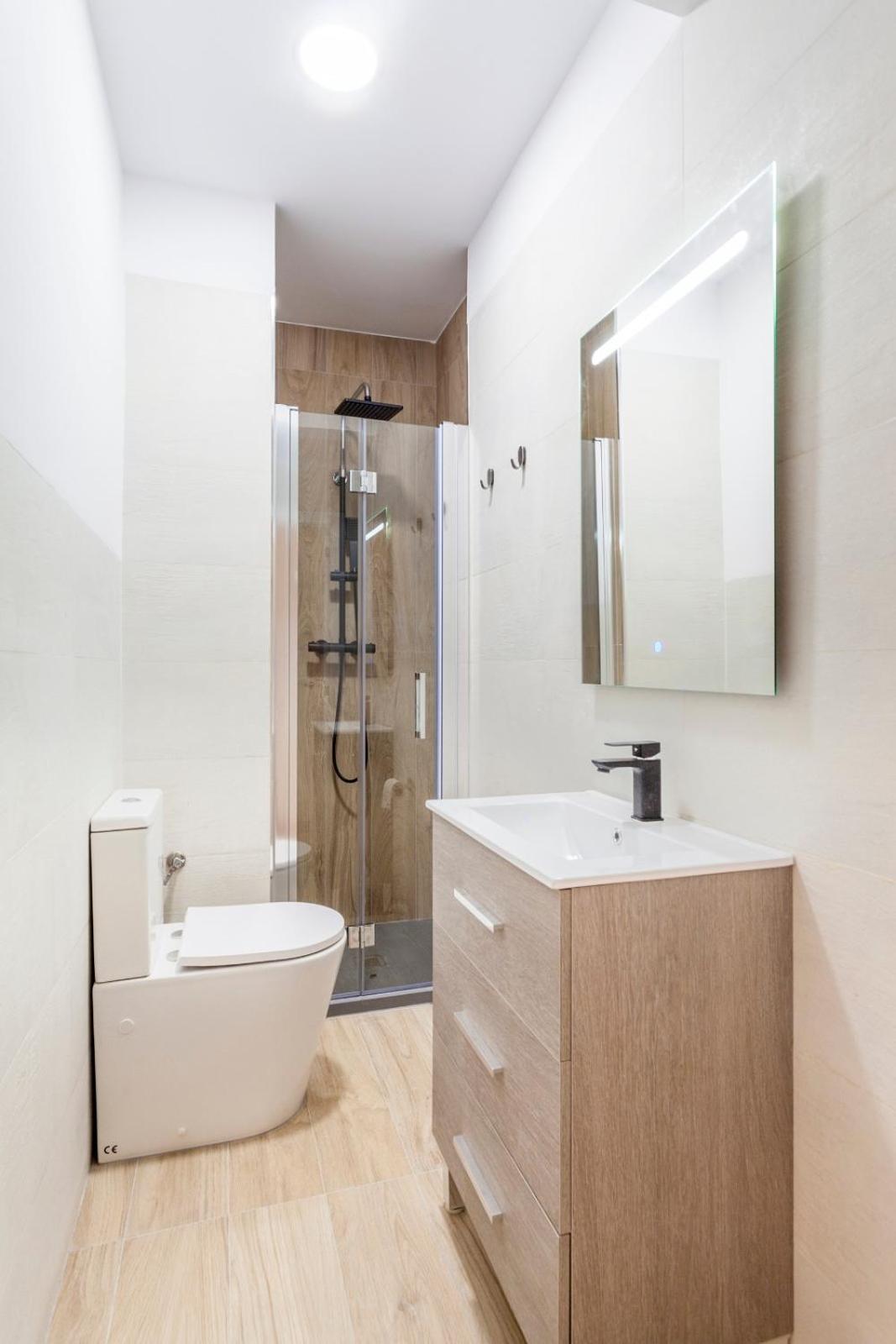 Modern Flat By Mercado Central In Ciutat Vella Валенсия Екстериор снимка