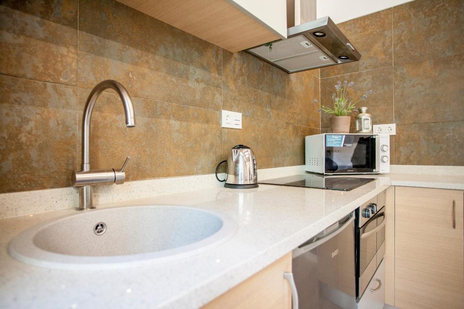 Modern Flat By Mercado Central In Ciutat Vella Валенсия Екстериор снимка