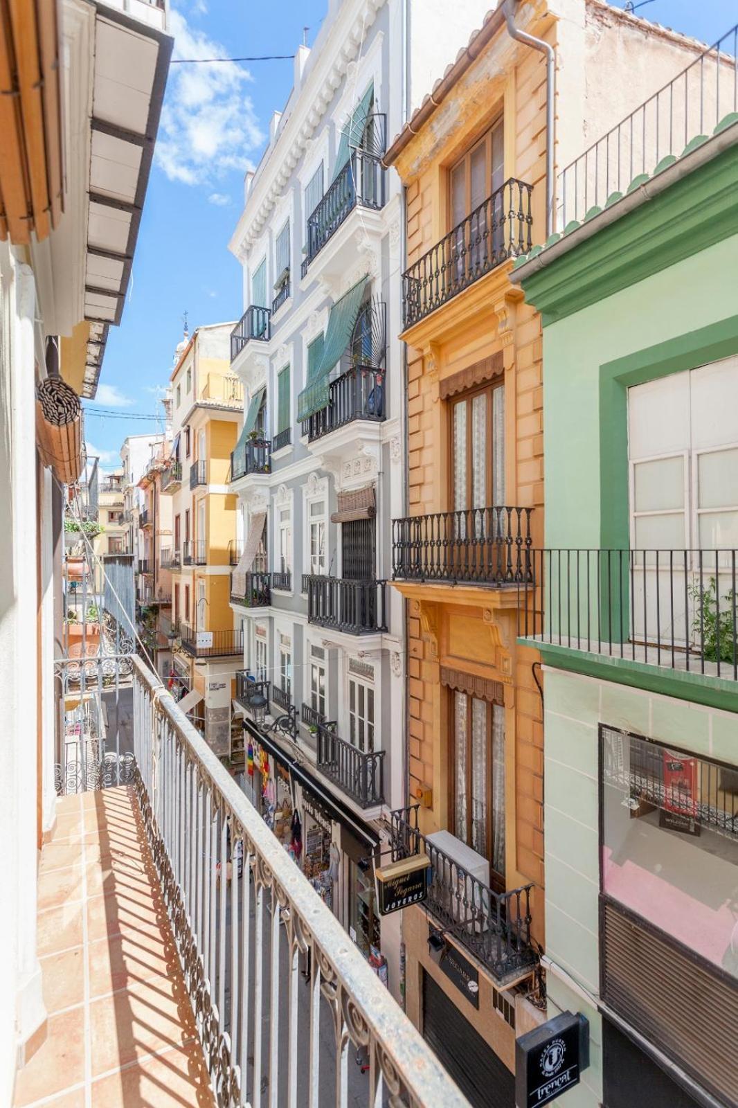 Modern Flat By Mercado Central In Ciutat Vella Валенсия Екстериор снимка