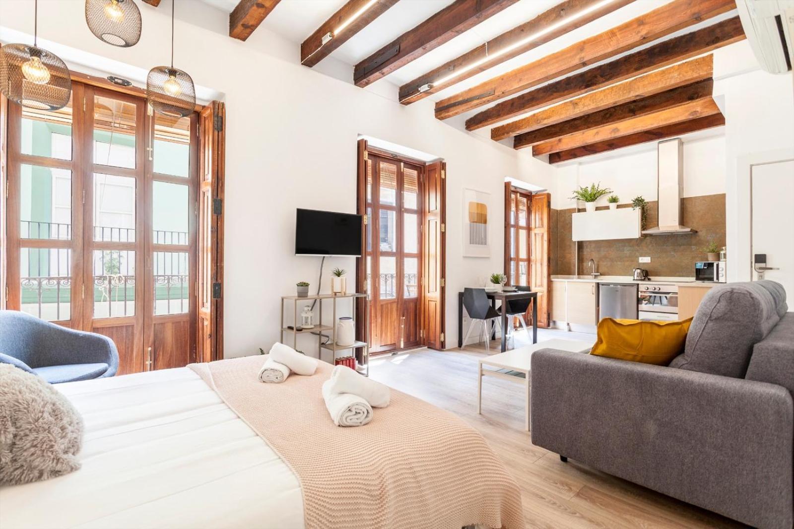 Modern Flat By Mercado Central In Ciutat Vella Валенсия Екстериор снимка